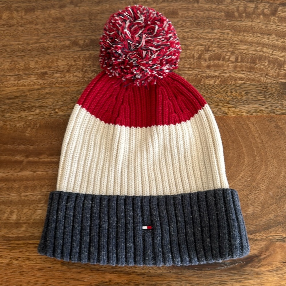 Men’s beanie knit hat color blocked logo Pom snow winter